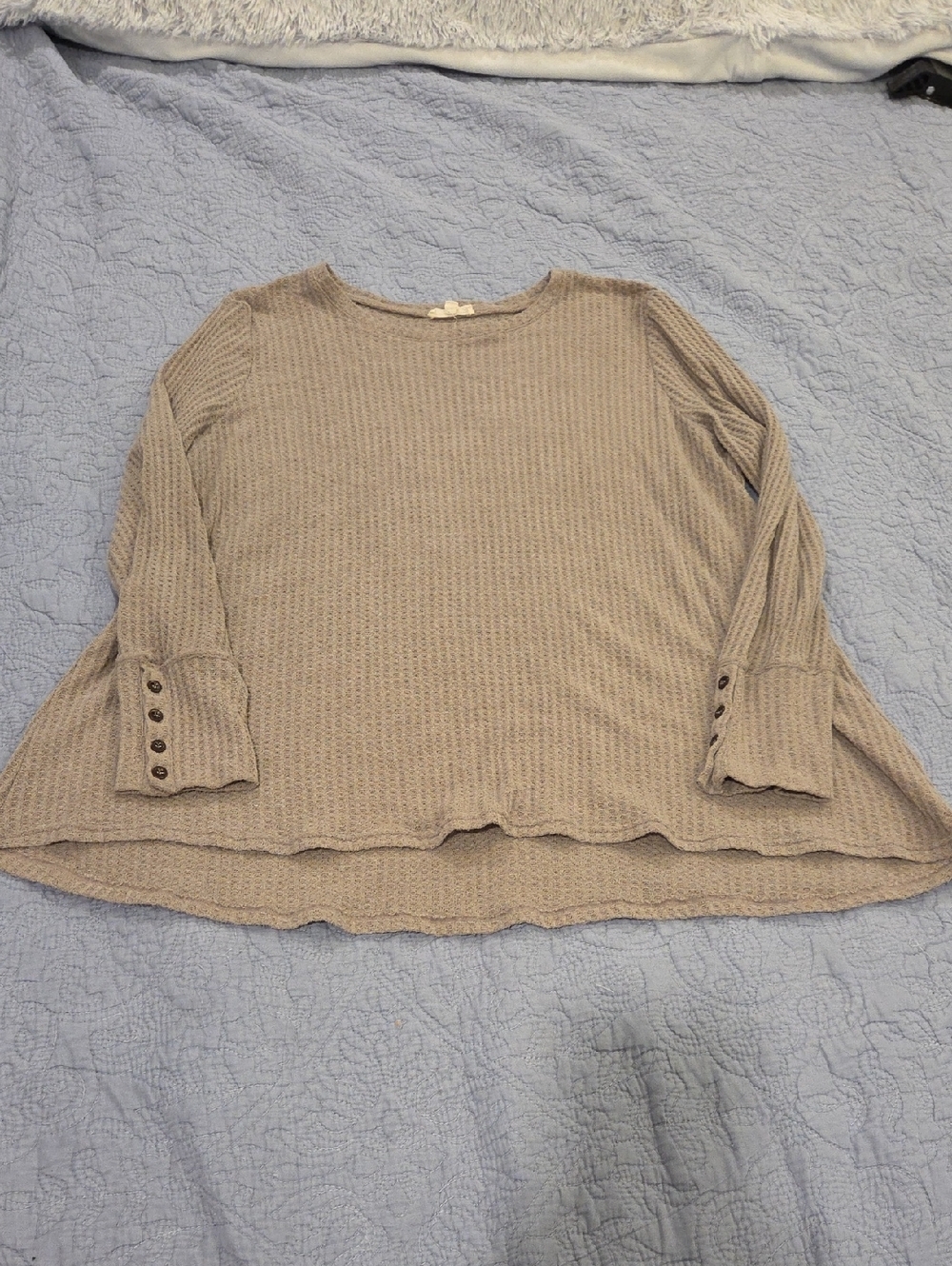 Jane and Delancey Taupe Waffle-Knit Long Sleeve Top with Button Cuffs Size XL!